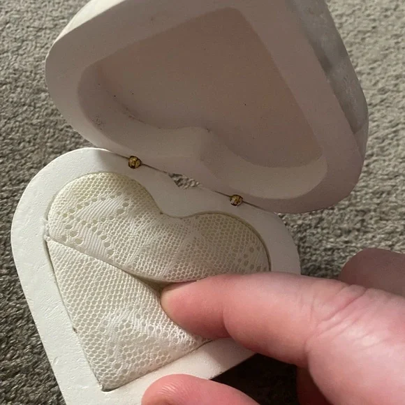 Heart-Shaped Wooden Trinket Box - Picture 5 of 5